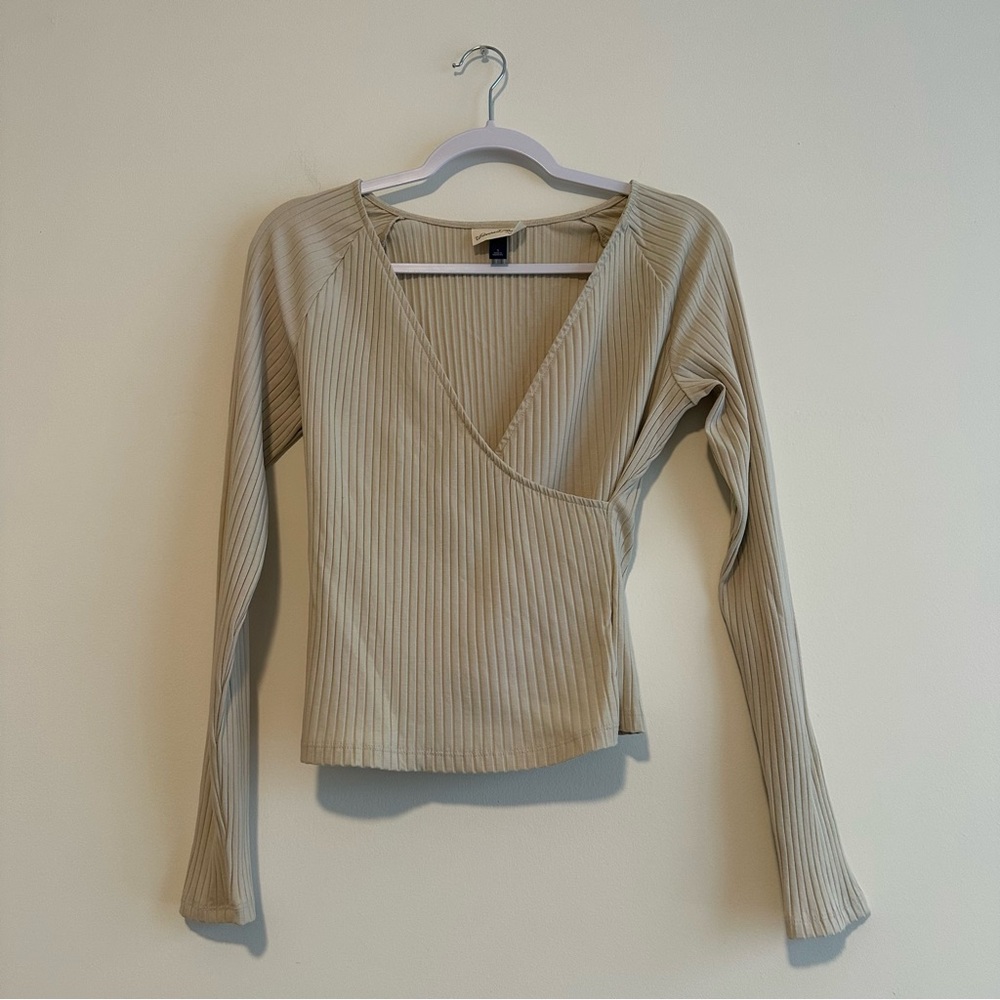 Universal Thread Beige Ribbed Long Sleeve Top - Picture 4 of 10